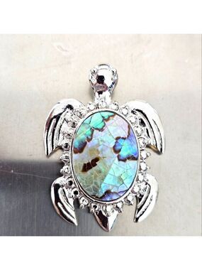 TRÏBE Abalone Shell Turtle Pendant
